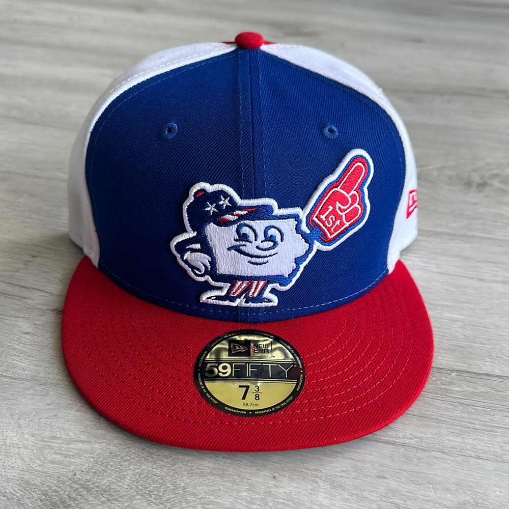 Iowa cubs Fitted Hat limited edition